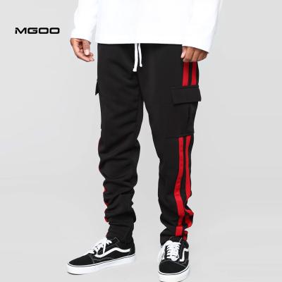 China MGOO Customized Anti-Static Cargo Track Pants Mens Side Double Striped Fin Pocket Drawstring Back Pants for sale