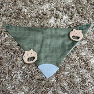 China 7x4 Inches Sustainable Baby Natural Soft Premium Quality Bamboo Cotton Muslin Silicone Bib for sale