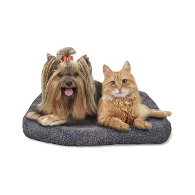 China Sustainable Pet Bed for Cats and Dogs --- Comfortable, Plush Cashmere with Cotton Cushion Lining for sale