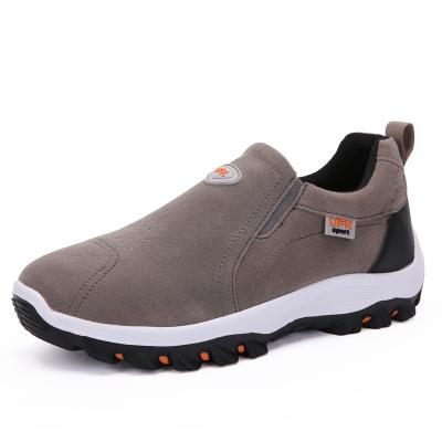 China 2021 new anti-slip outdoor hiking shoes men's casual sneakers. for sale