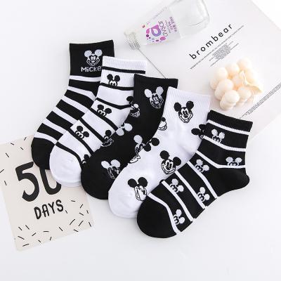 China High Quality Black And White Comfy Socks Girl Boy Cartoon Crew Mickey Patterns Sport Cotton Socks Wholesale QUICK DRY Kids Socks for sale