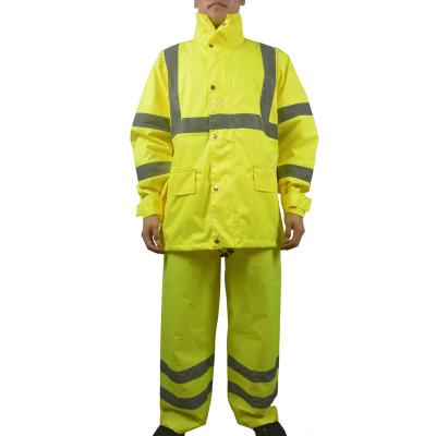 China High Visibility Customized High Visibility Polyester Fabric Safety Rainsuit Raincoat Reflective Raincoat Hi Strength Rain Wear Windproof for sale