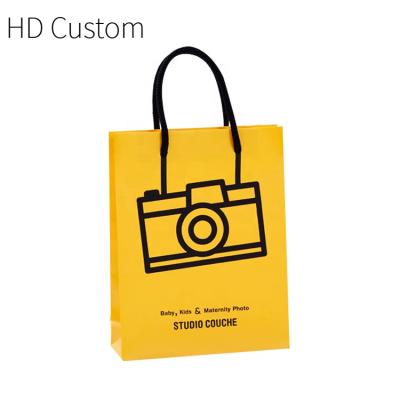 China Recyclable Custom Clear Transparant Paper Bag Craft Bags Apparel Transpatent Frosted Trapezoidal Gift Shopping Trapzoid for sale