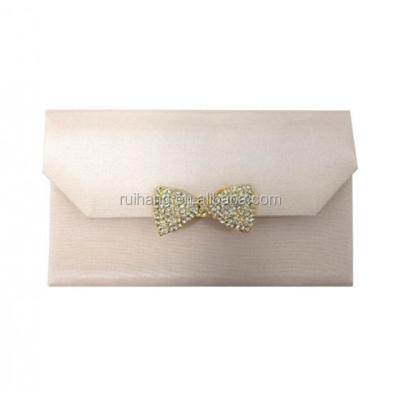 China Luxurious And Elegant Europe Blush Silk Folio Wedding Invitations With Crystal Bow for sale