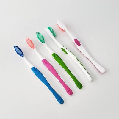 China Novel Stiffens Classic Curve Daily Toothbrush Nylon 610,  (Other Bristle Type Available) for sale