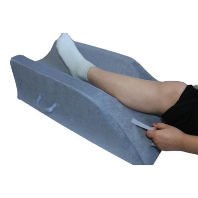 China Elderly Therapy Rest Knee Brace Wedge Leg Elevation Support Pillow For Legs for sale