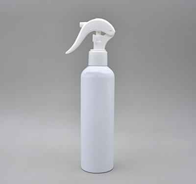 China Empty White Plastic Spray Bottle Dispenser Recyclable 140ml Spray Trigger PET Material Plastic Mist Bottle for sale