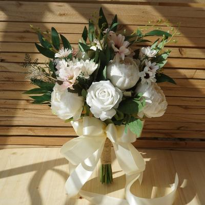 China Wedding Decoration Factory Wholesale Bridal Bridesmaid Bridesmaid Holding Silk Artificial Bridal Bouquet for sale