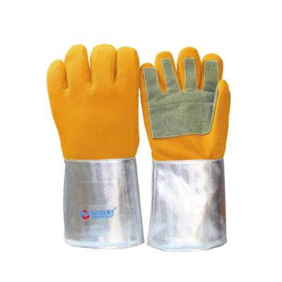 China General Purpose Pi High Temperature Material , Carbon Fiber Aramid Fabric High Temperature Wear Resistant Gloves for sale