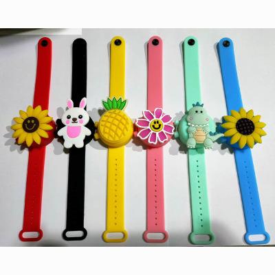 China 2021 Eco Friendly Products Wristband Hand Sanitizer Silicone Wristband Dispenser Sanitizer Wristband For Child for sale