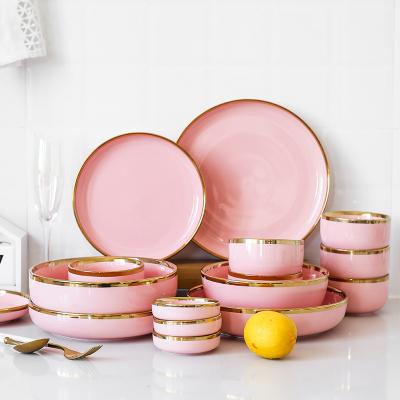 China Viable United Designated Wholesale Porcelain Set 18pcs Round Porcelain Dishes Dubai Market Dinnerware Sets With Gold for sale