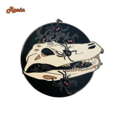 China New Spider Design Europe Pin Factory Pin Hard Enamel Pin Badge With Screen Printing for sale