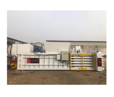 China 2022 Food Sawdust Used Garment Garment Doorless Automatic Compression Square Baler for sale