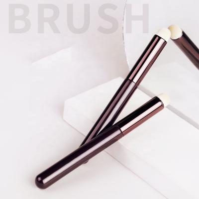 China Multifunctional Hot Brush Halo Face Mist Lipstick Brush Concealer Makeup Brush Skin-friendly Pigment Skin-Friendly for sale