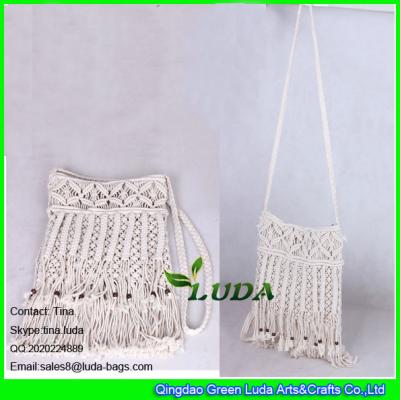 China LDMX-005 wooden beaded shoulder bags cotton rope fasten straw handbags for sale