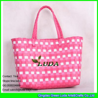 China LDSL-027 pink &white mixed woven strap shopping bag large pp beach straw tote bag for sale