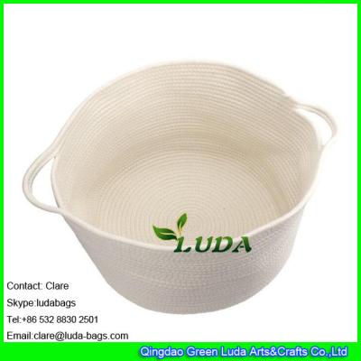 中国 LDKZ-061 white cotton rope storage basket with handles soft durable toy storage nursery bins 販売のため