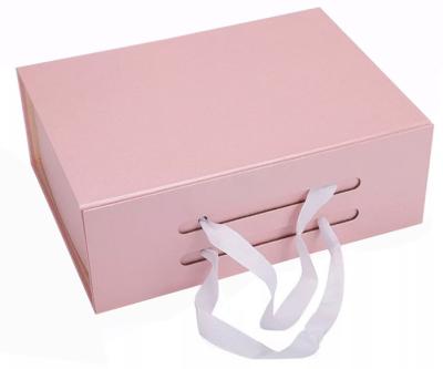 China Recycled Materials Folding Gift Box , Portable Universal Gift Packaging Box Customization for sale