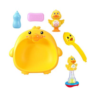 China Plastic toys children's bathtub playing with water windmill baby bathtub shower playing with water costume girl kneading called toy for sale