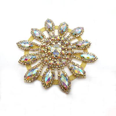 China Chic Flatback Sew On Jewelry Rhinestone Brooch Rhinestone Applique For Bridal Dress for sale