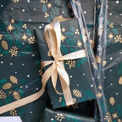 China Huadefeng Factory Stock Christmas Waterproof Pattern Brush Green Gift Wrapping Paper With Gold Drawstring for sale