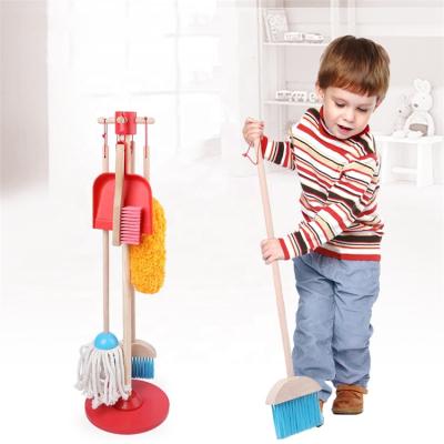 China Preschool Cleaning Tools Room Housework Practice Sweeping Game Set Wooden Cleaning Toy Set MSL536 for sale