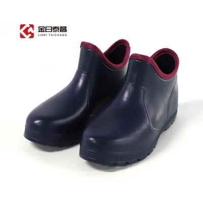 China Factory direct sales waterproof women rubber rain boots for anti-slip super lightweight anti-oil for sale