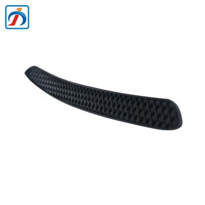 China Sport Style 2015 2019 CLA Class W117 Black Rear Bumper Grill For W117 1178850053 for sale