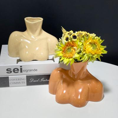 China Contemporary Popular Custom Handmade Medium Tabletop Filler Female Body Art Vases Ceramic Decorative Flower Vase Home Decor Container for sale