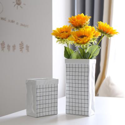 China Can Hold Water Creative Popular Dots Heart Letter Design Ceramic Grid Bag Vases Can Hold Water Basket Flower Vase Container Filler Home Decor for sale