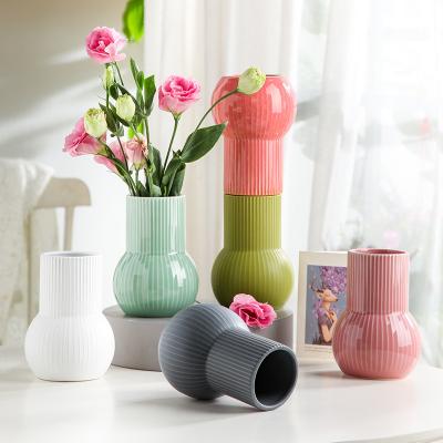 China Shiny Outdoor New Arrival Personalized Striped Ceramic Vases For Home Decorative Vase Filler Shelf Flower Table Decor Container for sale