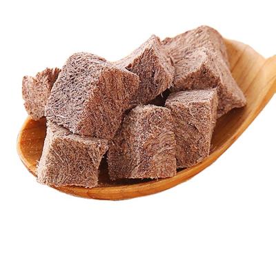 China China Wholesale Premium Dried Super Delicious And Nutritious Cubes Stocked In Chicken Freeze Dried Cat Food for sale