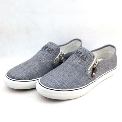 China 2018 Hot Selling Breathable Men's Slip On Breathable Vulcanized Light Blue Side Zipper Sports Shoes Shoes for sale