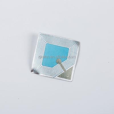 China Retail Store Professional Made High Sensitive RF Direct Thermal Label With Barcode for sale