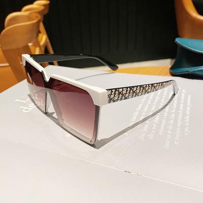 China Fashion Sunglasses 2021 Oversized Square Vintage Trend Sunglasses Sun Glass Men Women Brand Designer Fashion Outdoor Colored Glasses for sale