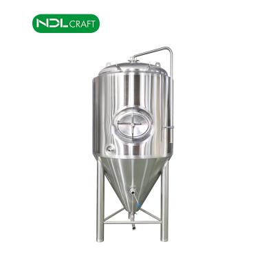 China Hotels 500l Fermentation Vessel Beer Fermenter With Dimple Cooling Jacket for sale