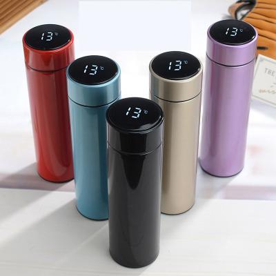 China Sustainable 500ml Outdoor Sport Double Wall Insulated Led Temperature Display Smart Water Bottle Stainless Steel for sale