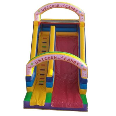 China Casas de salto para niños y adultos con tobogán de agua inflable de PVC en venta