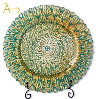 China Sustainable Low price bulk 13 inch exquisite patterns peacock glass charger plate underplates wedding decoration dinner glass charger plates for sale