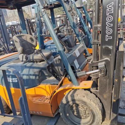 China Japan Used Compact Electric Forklift TOYOTA 2.5 Ton Forklift Engine Power for sale