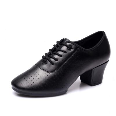 China Wholesale GENUINE LEATHER Female Ballroom Latin Dance Shoes Square Dance Shoes For Women D302 for sale