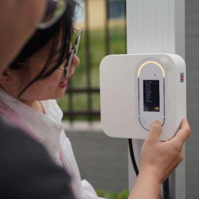 China 22kW EV Charger Solar Wallbox Station 32A 480V with Dynamic Load Balance Box for sale