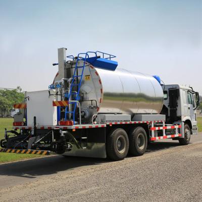 China Building Material Stores Automatic Asphalt Pressure Distributor Vehicle For Sale for sale