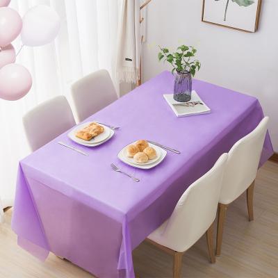 China Plastic disposable table covers waterproof and oil proof, biodegradable tablecloth for party for sale