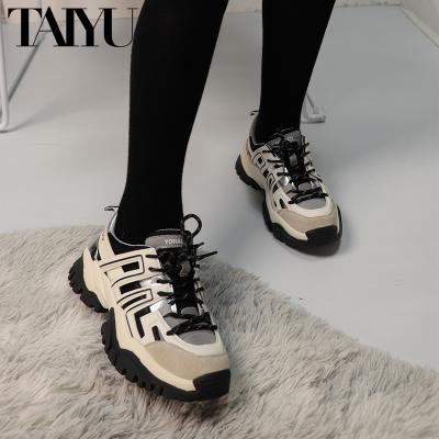 China Fashion Trend Fashion Design Casual Shoes Sports Shoe Manufacturer For Women Outdoor Breathable Fashion Sneakers for sale