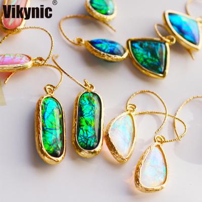 China 2021 Stylish French Vintage Hook Girl Earrings Hiphop Abalone Shell Green Drop Shape Ladies Exquisite Jewelry Pure Copper Earrings for sale