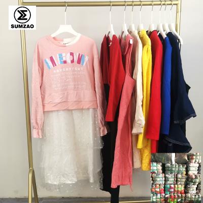 China Polyester/cotton thrift clothes old clothes second hand clothing online pakaian bekas used selling winter clothes for sale