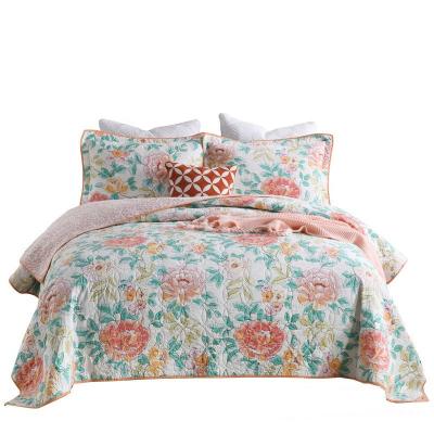 China Simply Quilted 100% Cotton Bedding Set 3-PC Floral Printed Bedspread for sale