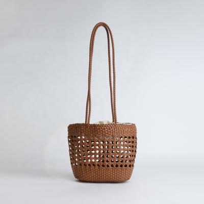 China High Quality Summer Beach Women Handbag New Handmade Natural Weave Bucket Bucket Simple Bohemian Cross - Body for sale