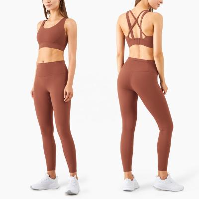 China Senior Breathable Recycled Nylon Sports Wear Gym Fitness Set Breathable Customized Two Piece Eco Friendly Yoga Wear Gym for sale